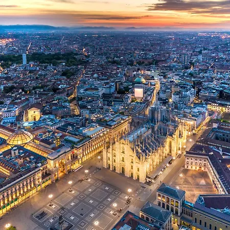 Free Parking - Duomo Centro Modern - Private Gym - Metro Mediolan