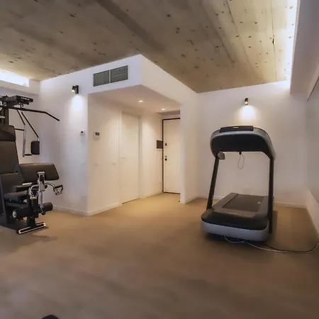 Free Parking - Duomo Centro Modern - Private Gym - Metro Apartament